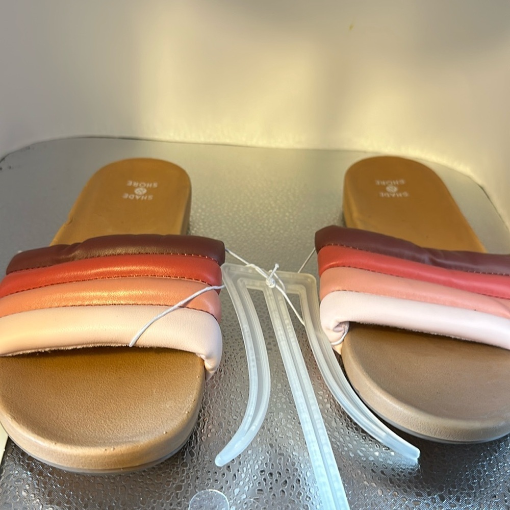 Shade and shore slip on sandals. New with tags size 9.​​